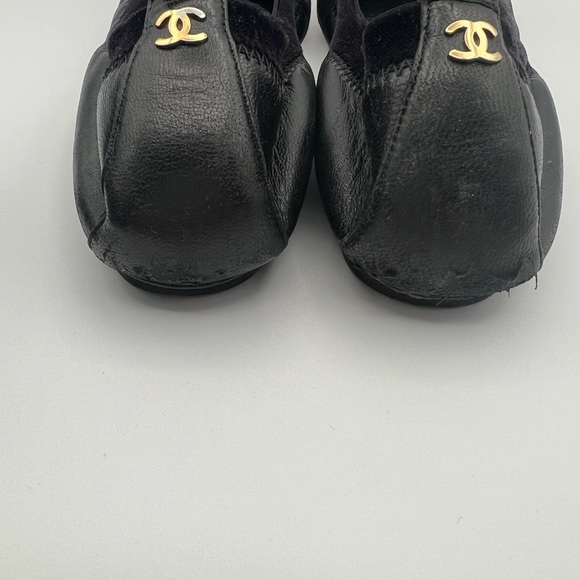 Chanel Black Leather Ballet Flats Camellia - Picture 4 of 10